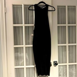 Black sleeveless jumper